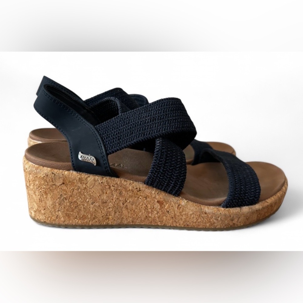 Skechers Women's Arch Fit Beverlee - Love Stays Wedge Sandals Size 7.5